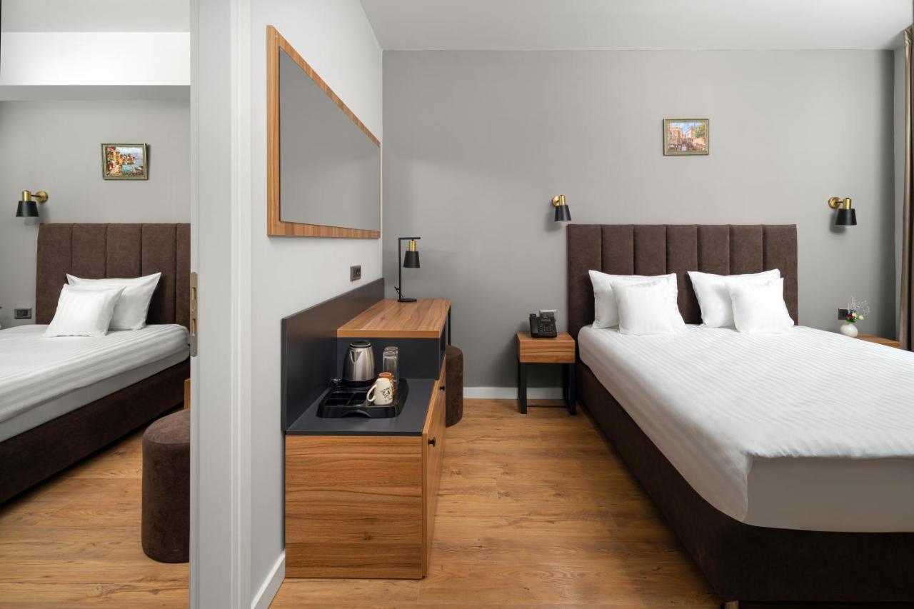 Labirint Boutique Hotel Bukarest Exteriör bild