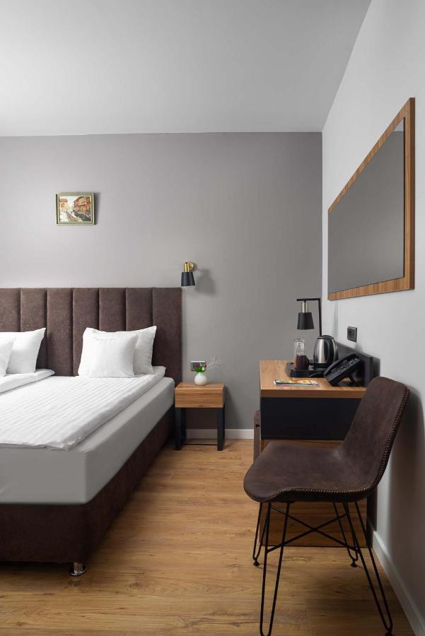 Labirint Boutique Hotel Bukarest Exteriör bild