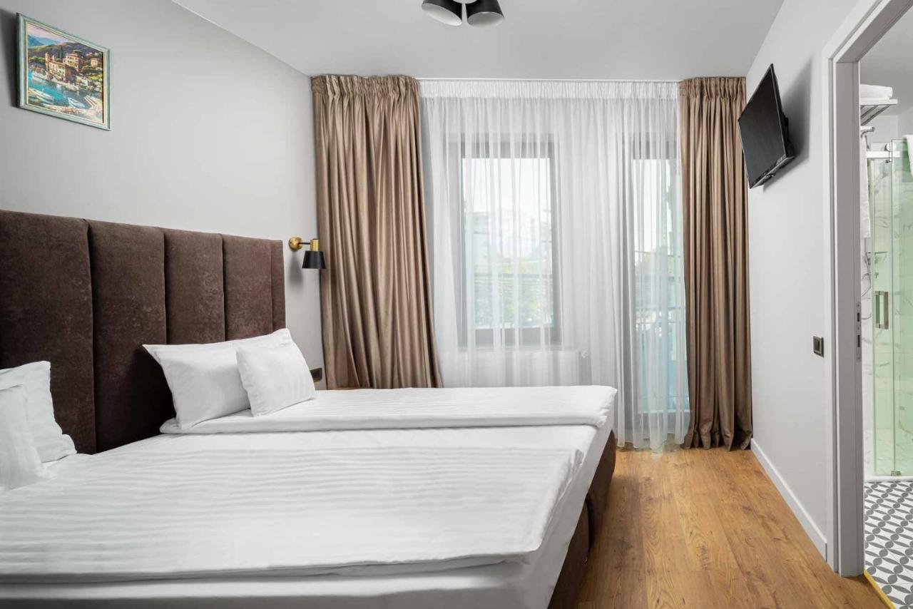 Labirint Boutique Hotel Bukarest Exteriör bild